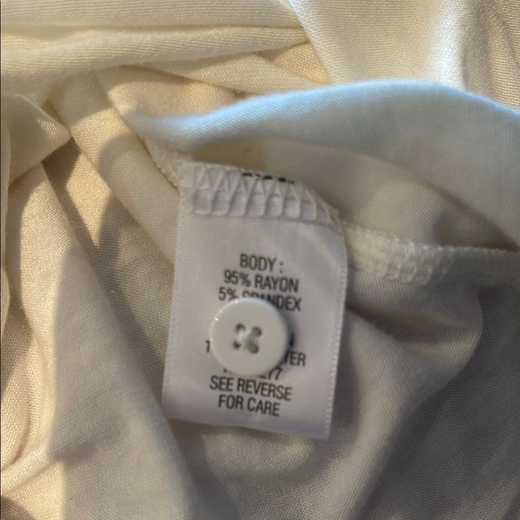 Button-Up Blouse - Picture 6 of 6